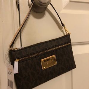 Michael Kors wristlet/wallet